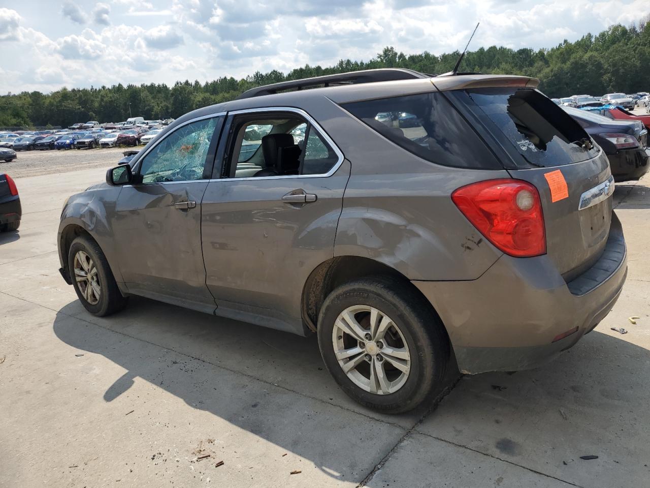 2010 Chevrolet Equinox - Image 2