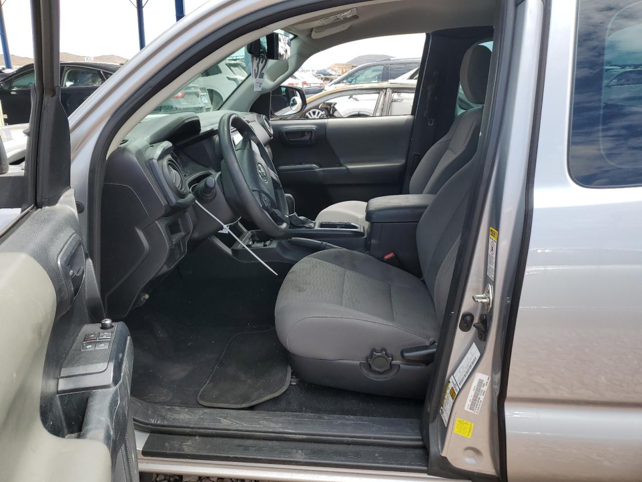 2017 Toyota Tacoma Access Cab VIN: 5TFRX5GN6HX087665 Lot: 66919564