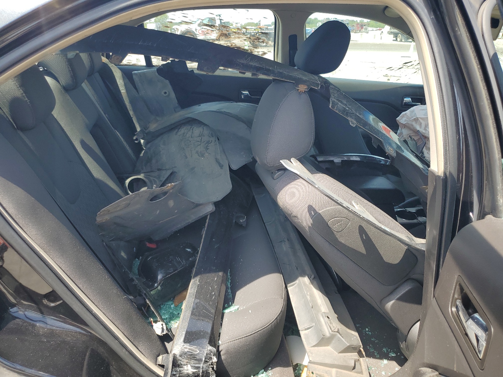 3FAHP0HA9AR290869 2010 Ford Fusion Se