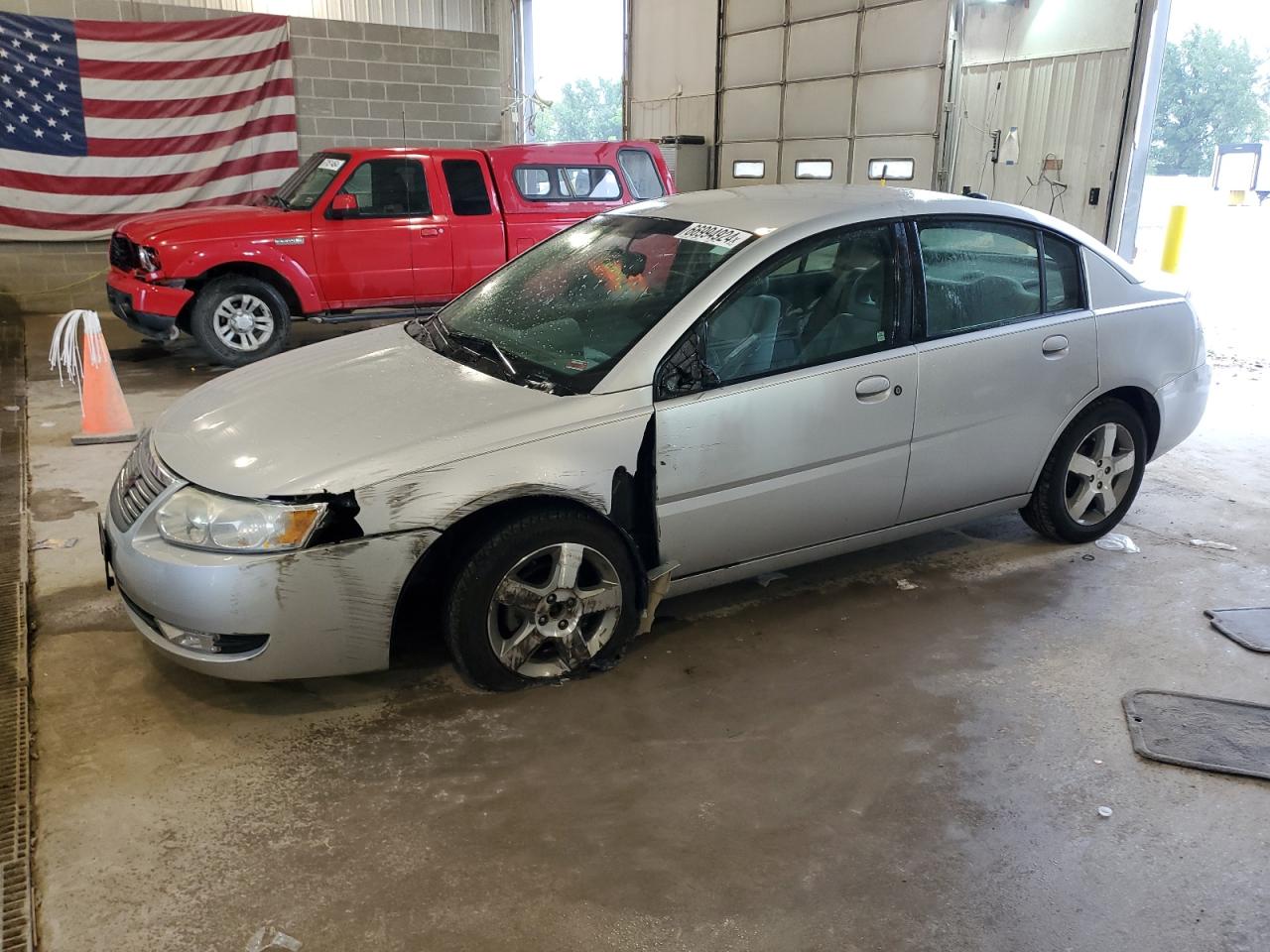 2006 Saturn Ion Level 3 for Sale in Columbia, MO - Front End