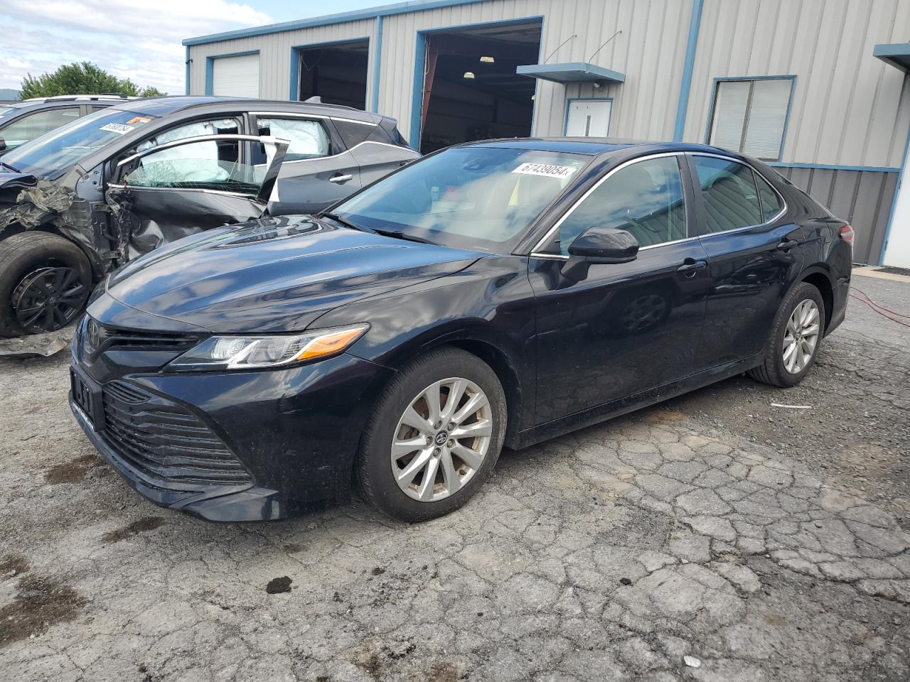 4T1B11HK2KU793102 2019 TOYOTA CAMRY - Image 1