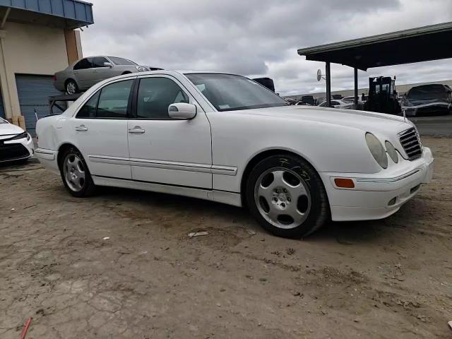 2000 Mercedes-Benz E 430 VIN: WDBJF70J8YB068453 Lot: 68584664