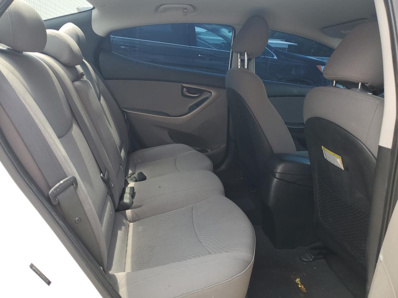 2016 Hyundai Elantra Se VIN: 5NPDH4AE5GH663525 Lot: 64854374