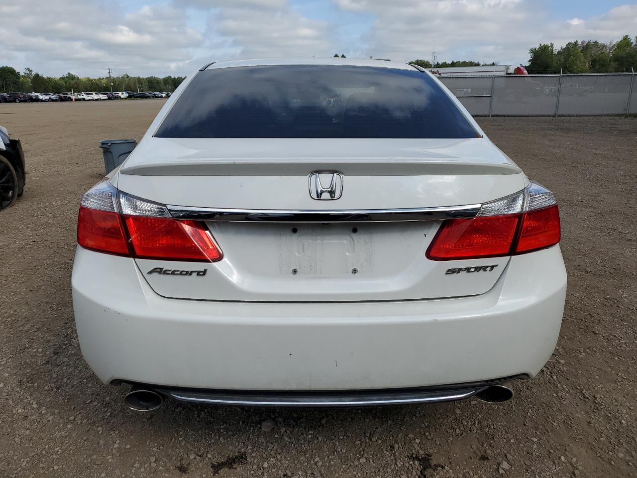 1HGCR2F51FA800215 2015 Honda Accord Sport