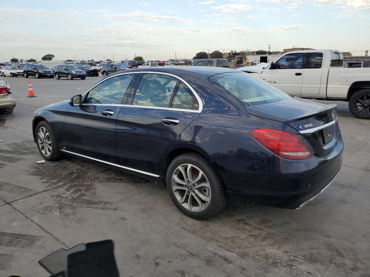 WDDWF4KB7JR313080 2018 MERCEDES-BENZ C CLASS - Image 2