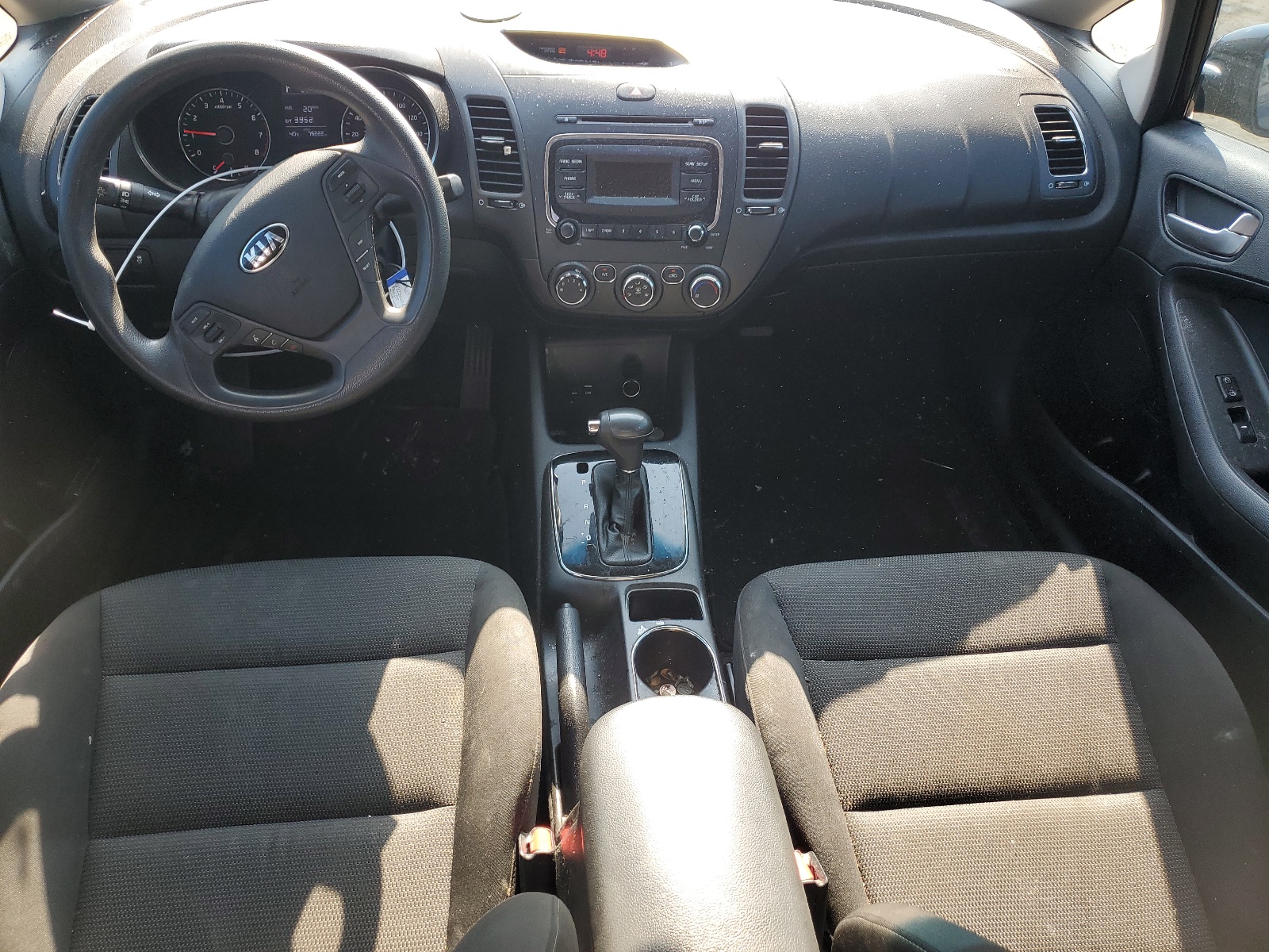 3KPFK4A77HE042532 2017 Kia Forte Lx