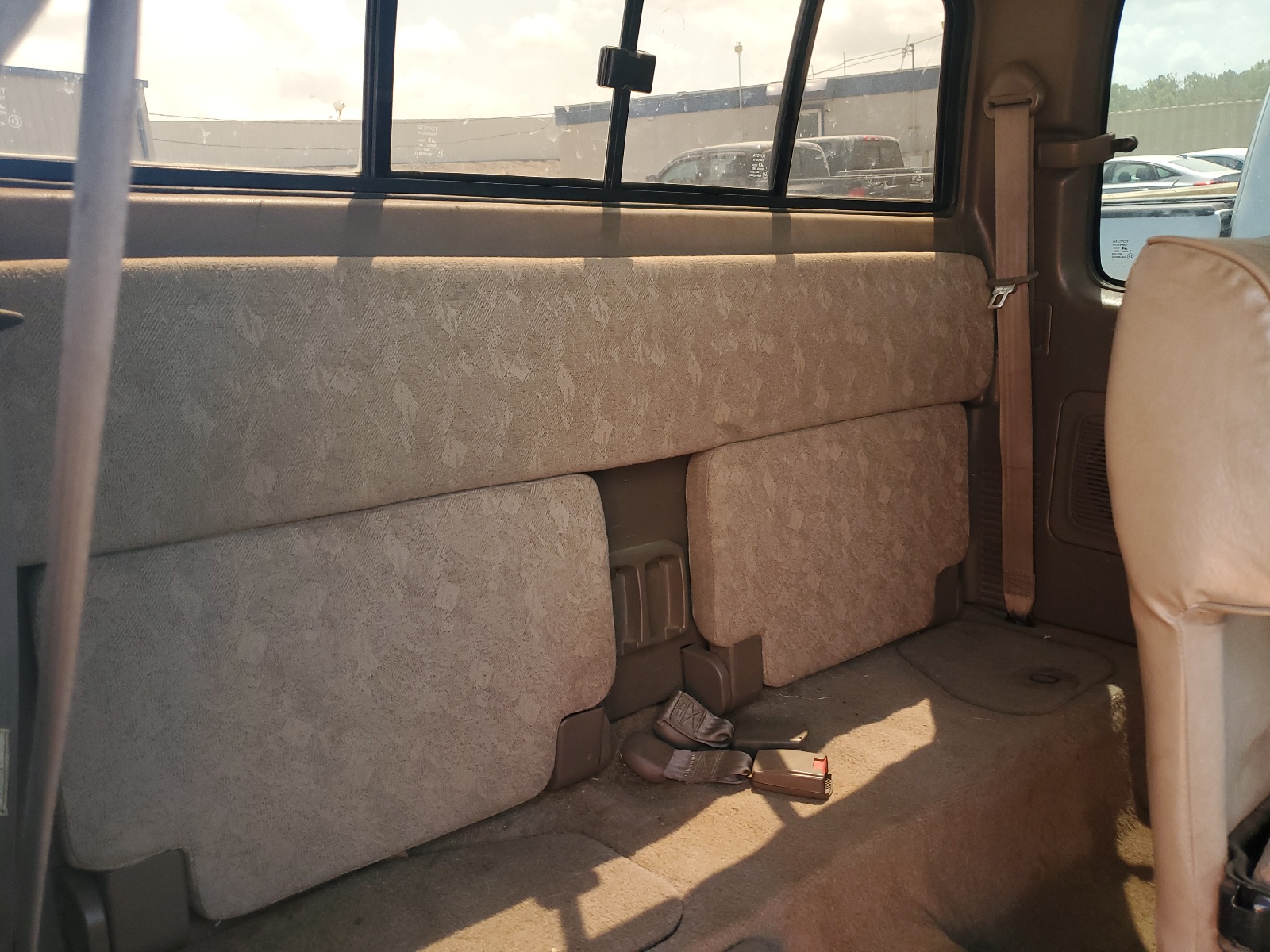 4TAWN72N8YZ586639 2000 Toyota Tacoma Xtracab