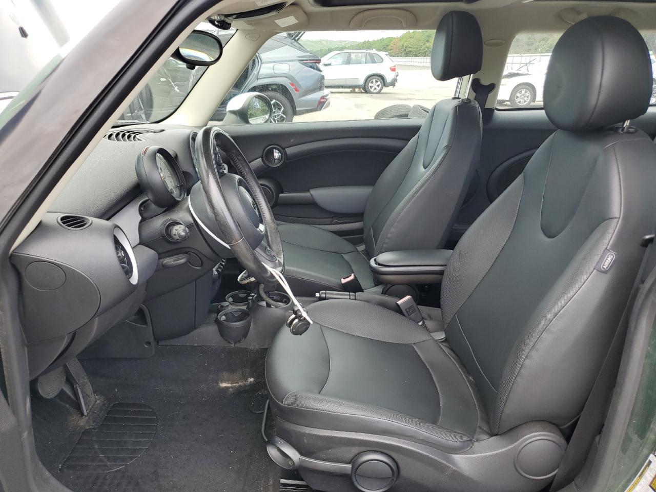 2011 Mini Cooper VIN: WMWSU3C50BT094255 Lot: 65491334