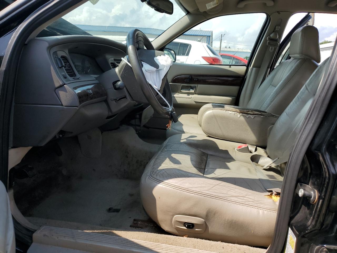 2010 Mercury Grand Marquis Ls VIN: 2MEBM7FV8AX623599 Lot: 66240354