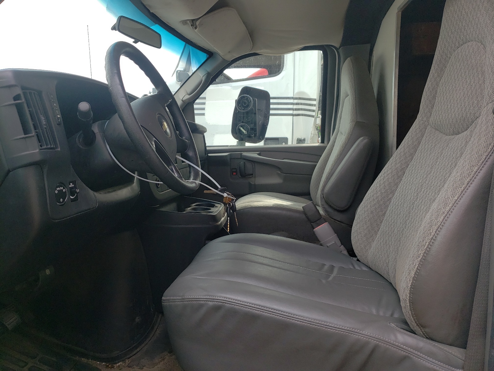 1GBJG31K681157401 2008 Chevrolet Express G3500