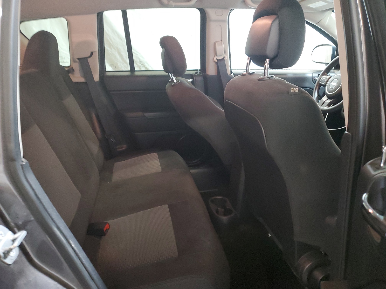 1C4NJDBB5GD508945 2016 Jeep Compass Sport