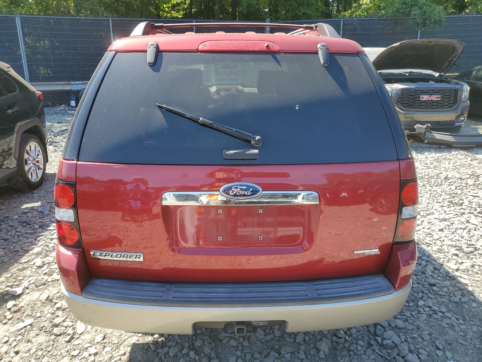 1FMEU64E47UB46287 2007 Ford Explorer Eddie Bauer