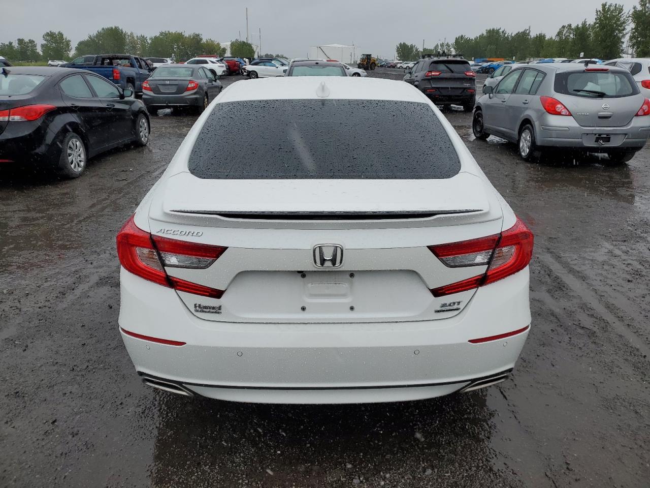 2018 Honda Accord Touring VIN: 1HGCV2F98JA800512 Lot: 67400304