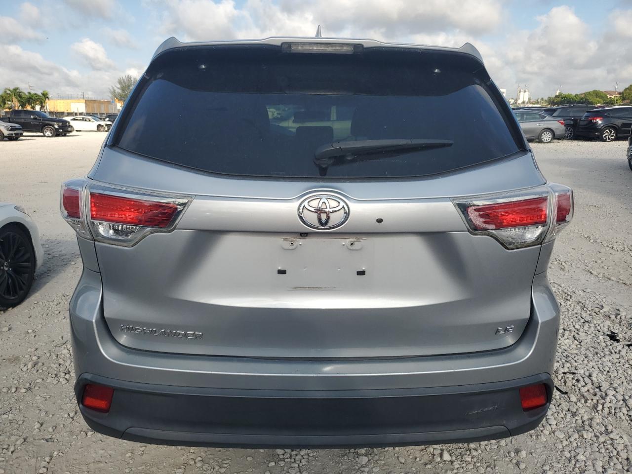 2015 Toyota Highlander Le VIN: 5TDZKRFH9FS075188 Lot: 66356464