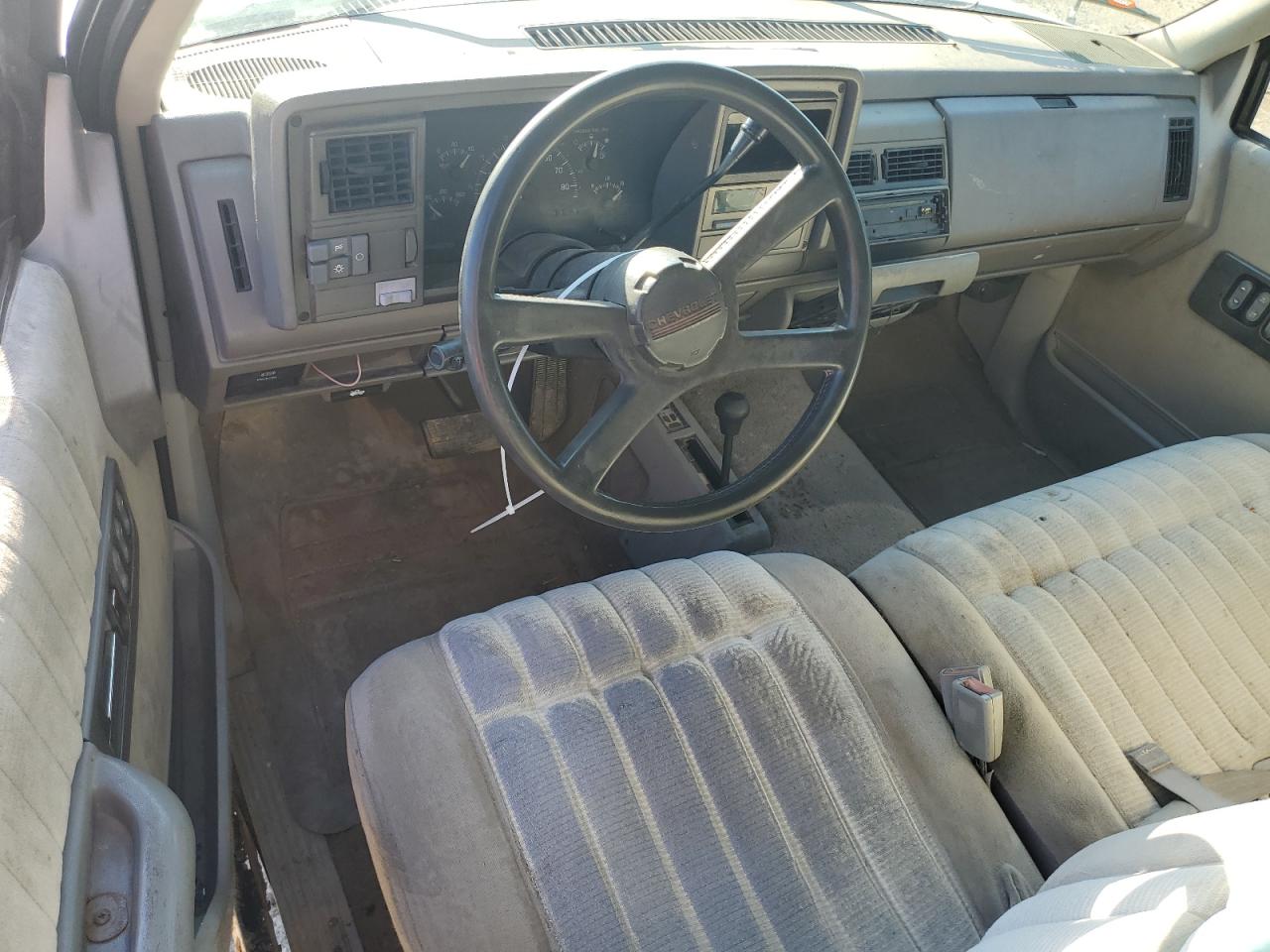 1994 Chevrolet Gmt-400 K1500 VIN: 2GCEK19Z3R1256335 Lot: 67346734