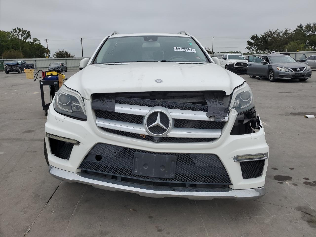 VIN 4JGDF7DE5EA409574 2014 MERCEDES-BENZ GL-CLASS no.5