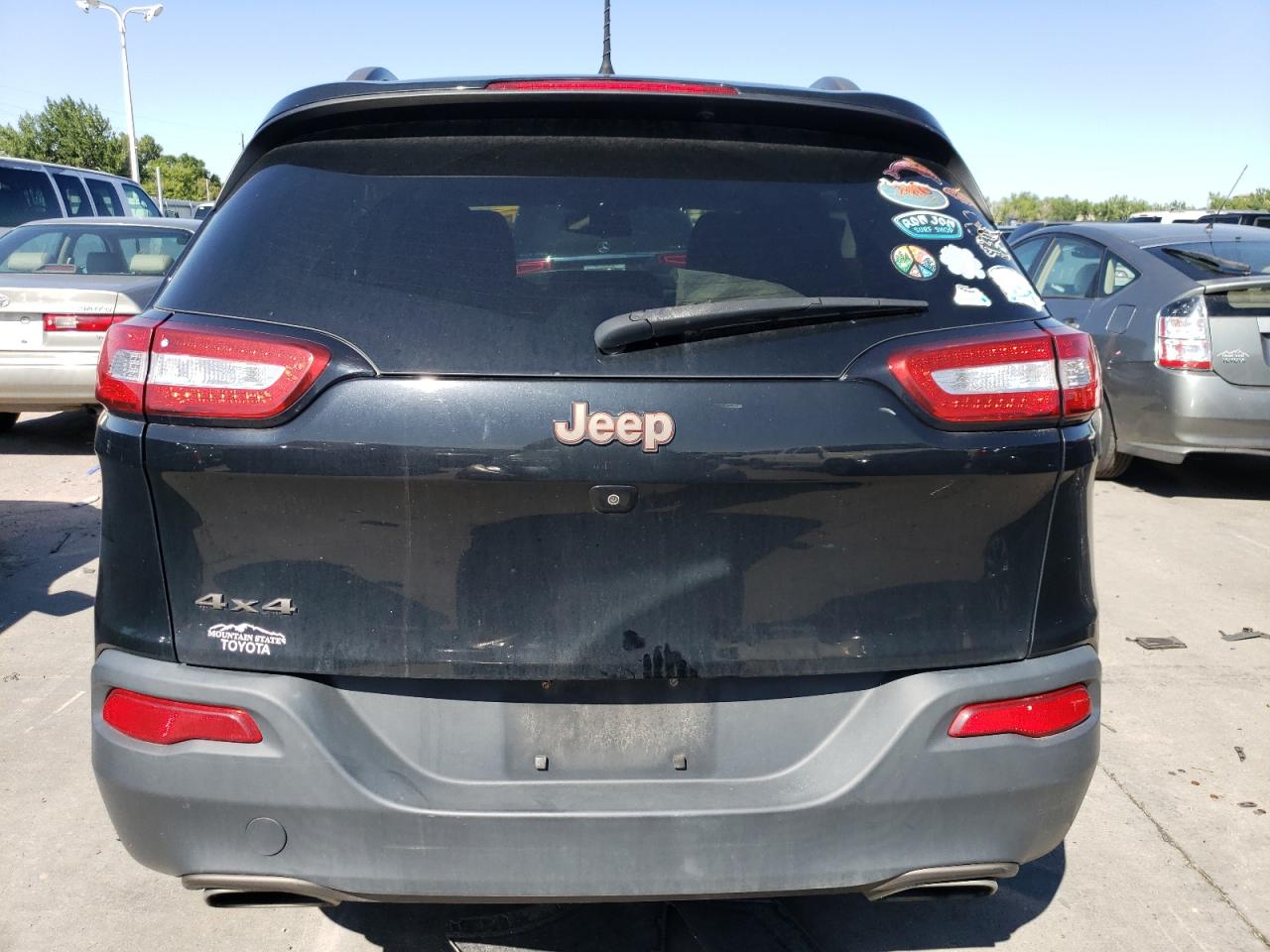 2017 Jeep Cherokee Latitude VIN: 1C4PJMCS5HW546303 Lot: 68571194