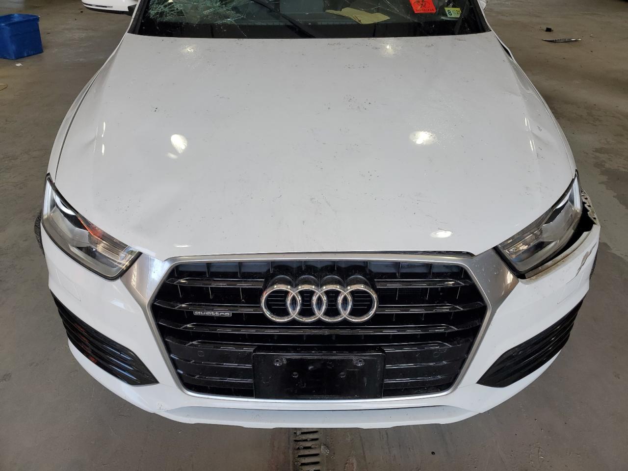 WA1ECCFS7JR005260 2018 Audi Q3 Premium