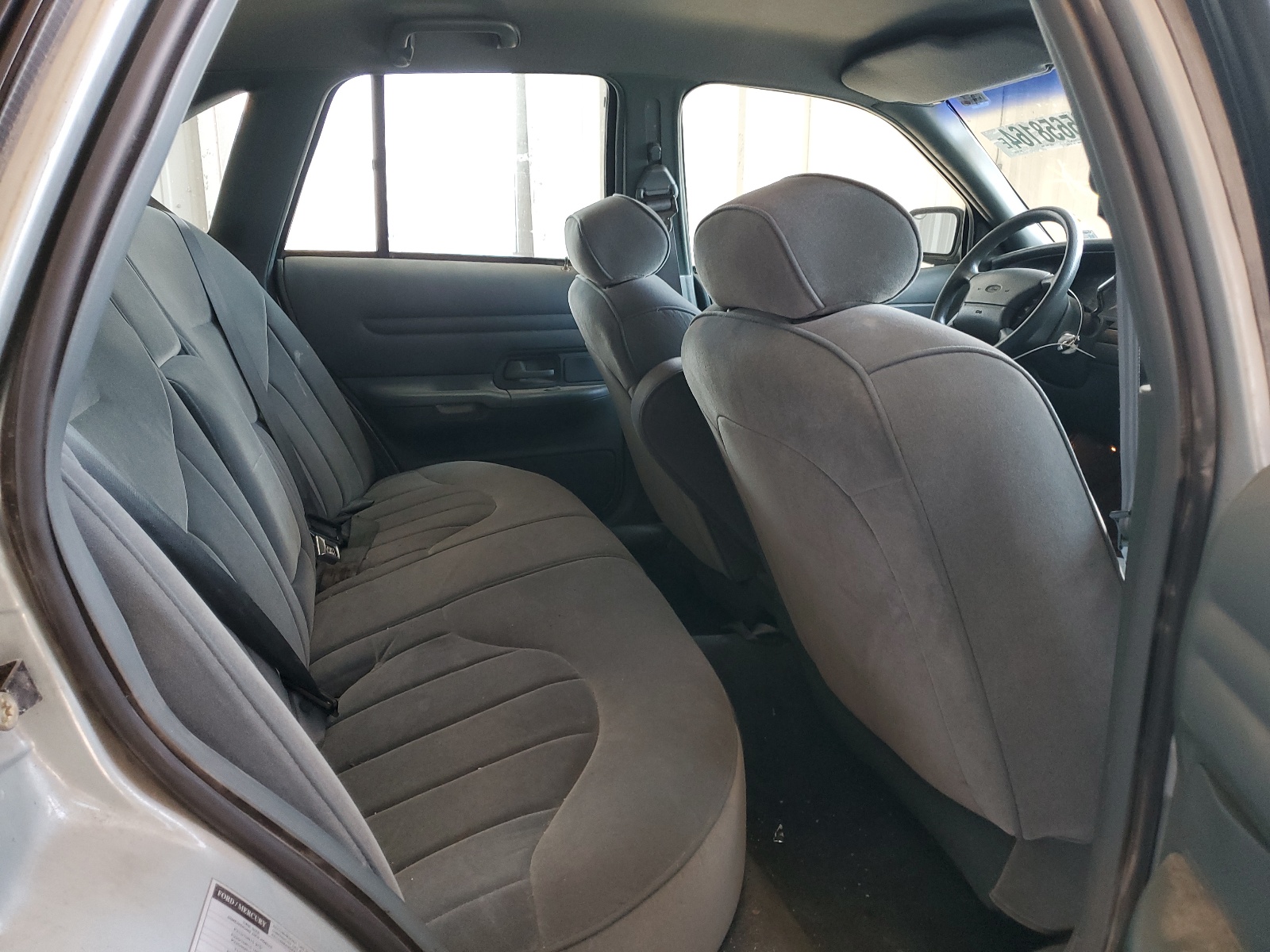 2FALP73W9TX183959 1996 Ford Crown Victoria