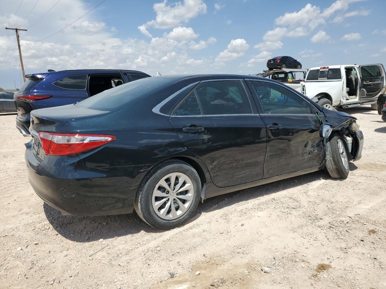 2016 Toyota Camry Le VIN: 4T4BF1FKXGR538165 Lot: 69081894