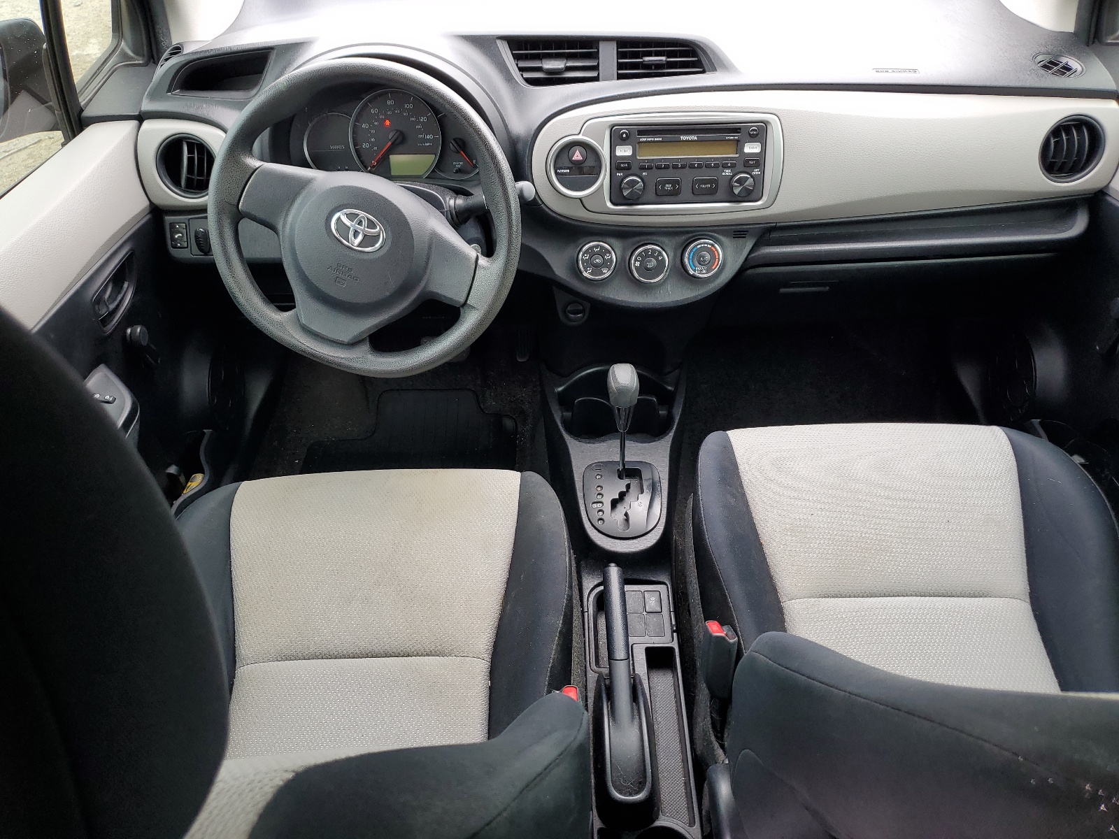 JTDKTUD37CD509690 2012 Toyota Yaris