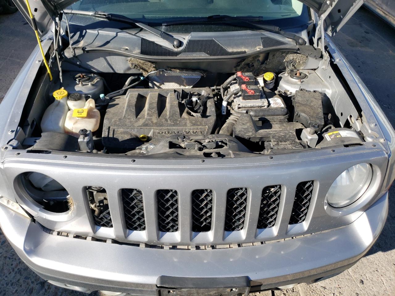 2014 Jeep Liberty (Patriot) - Image 13