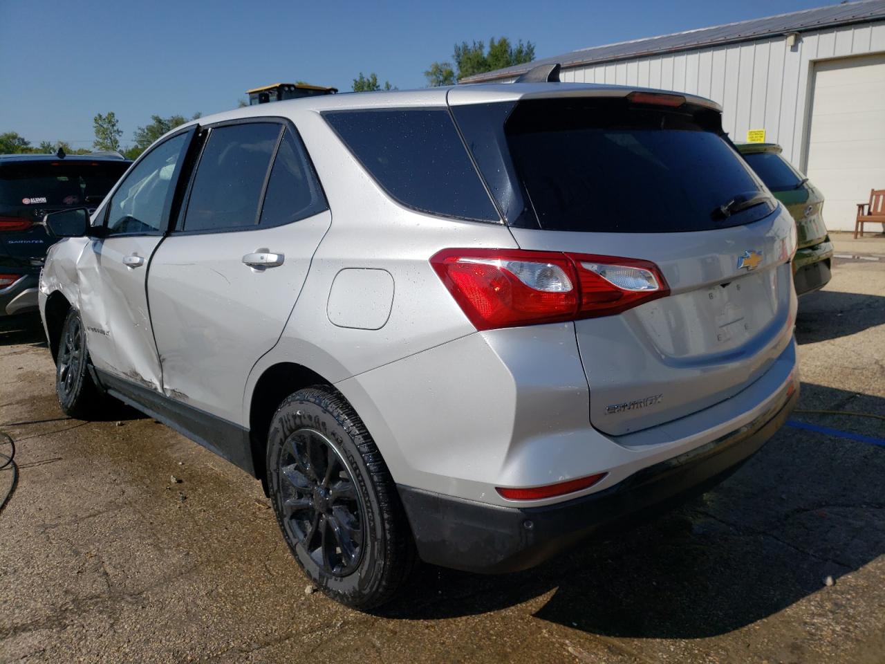 2GNAXKEV2K6227594 2019 CHEVROLET EQUINOX - Image 2