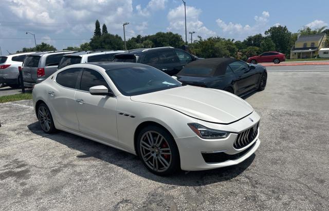 2018 Maserati Ghibli Luxury vin: ZAM57XSL8J1280386