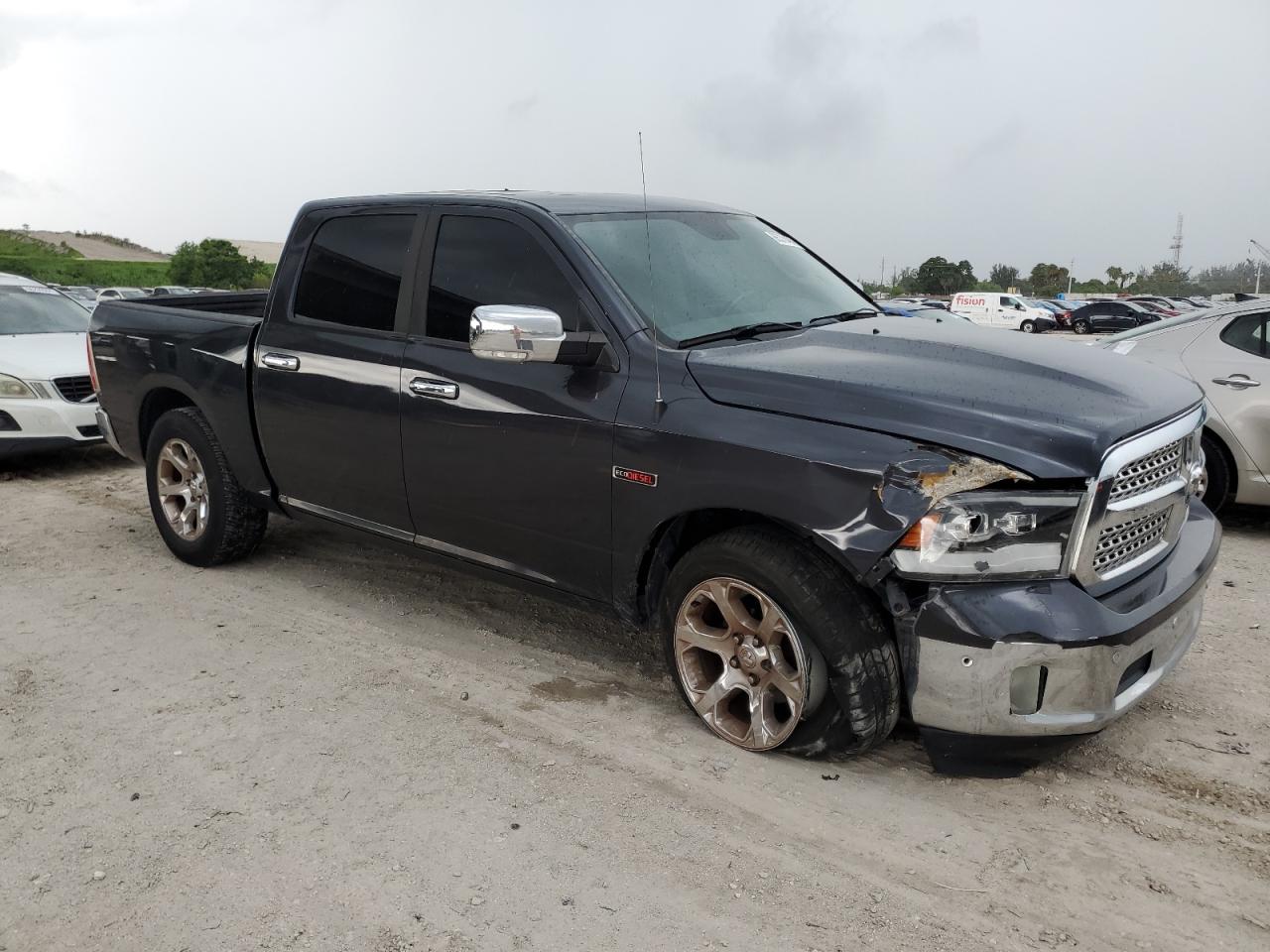 1C6RR6NM5FS623887 2015 Ram 1500 Laramie