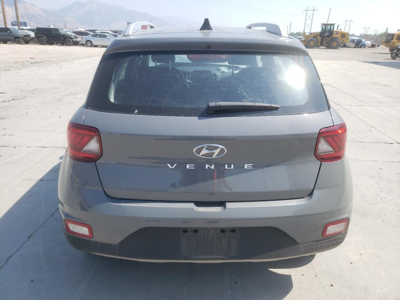 2022 Hyundai Venue Sel VIN: KMHRC8A3XNU181027 Lot: 65394184