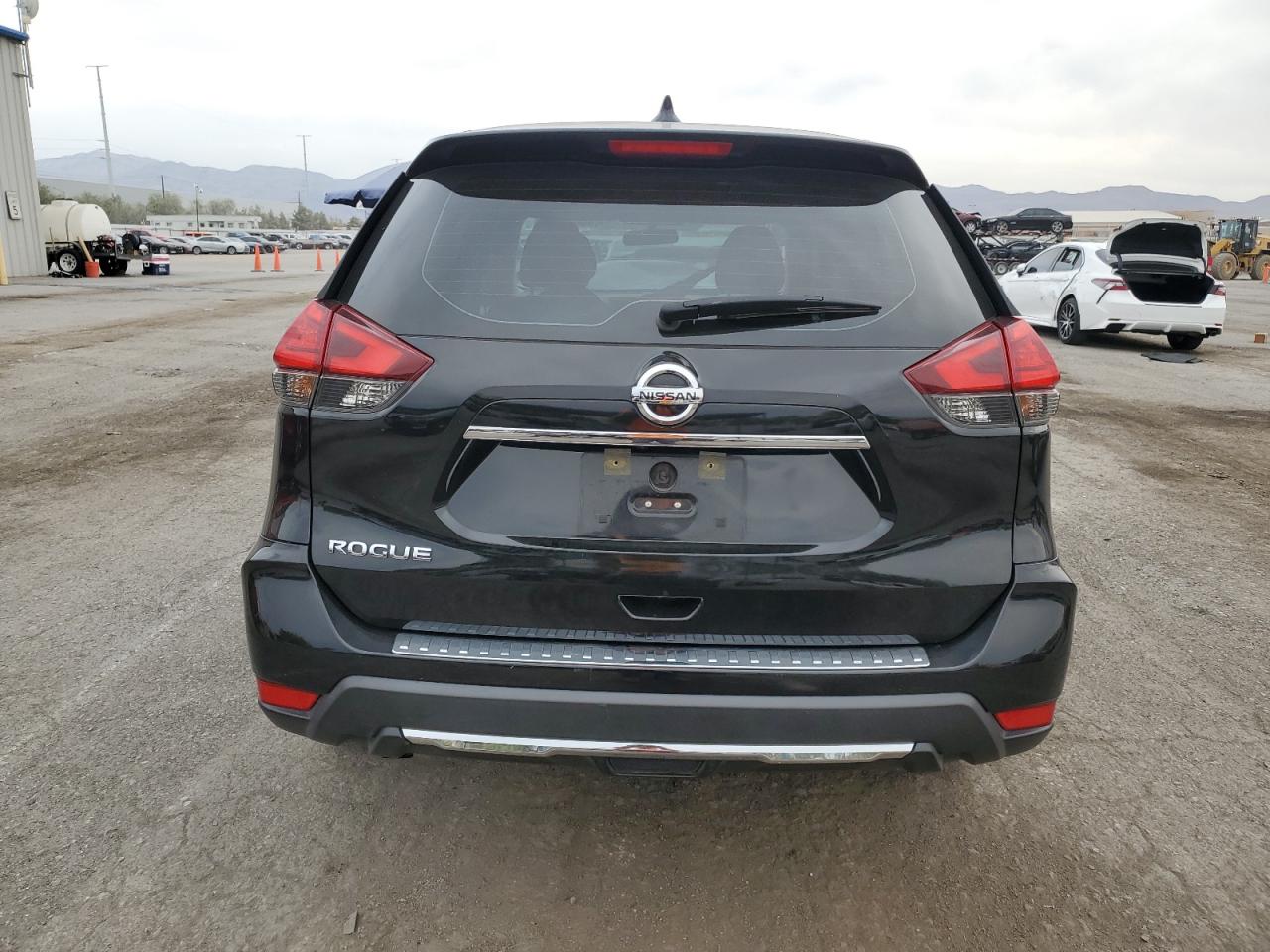 2017 Nissan Rogue S VIN: KNMAT2MT5HP524159 Lot: 66027294