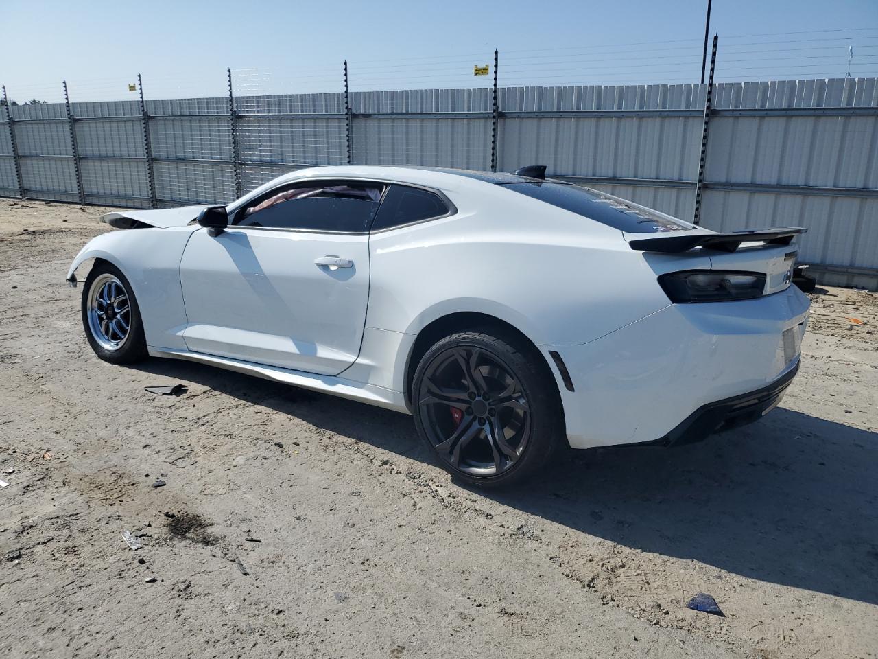 1G1FE1R79H0182190 2017 CHEVROLET CAMARO - Image 2