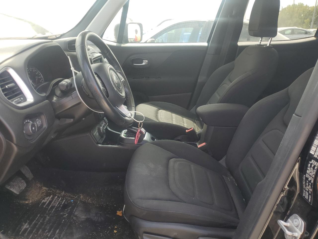 ZACNJBBB7KPJ81248 2019 Jeep Renegade Latitude