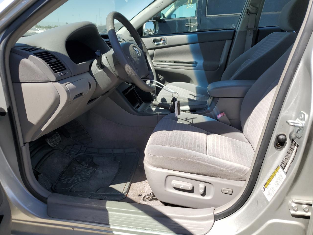 2005 Toyota Camry Le VIN: 4T1BE32K35U054415 Lot: 67167844