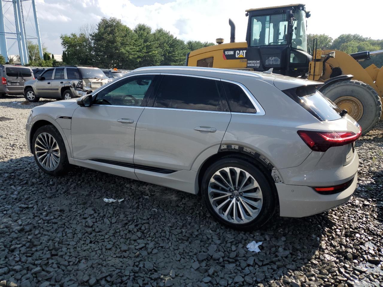 2019 Audi E-Tron Prestige VIN: WA1VAAGE8KB015048 Lot: 68900834