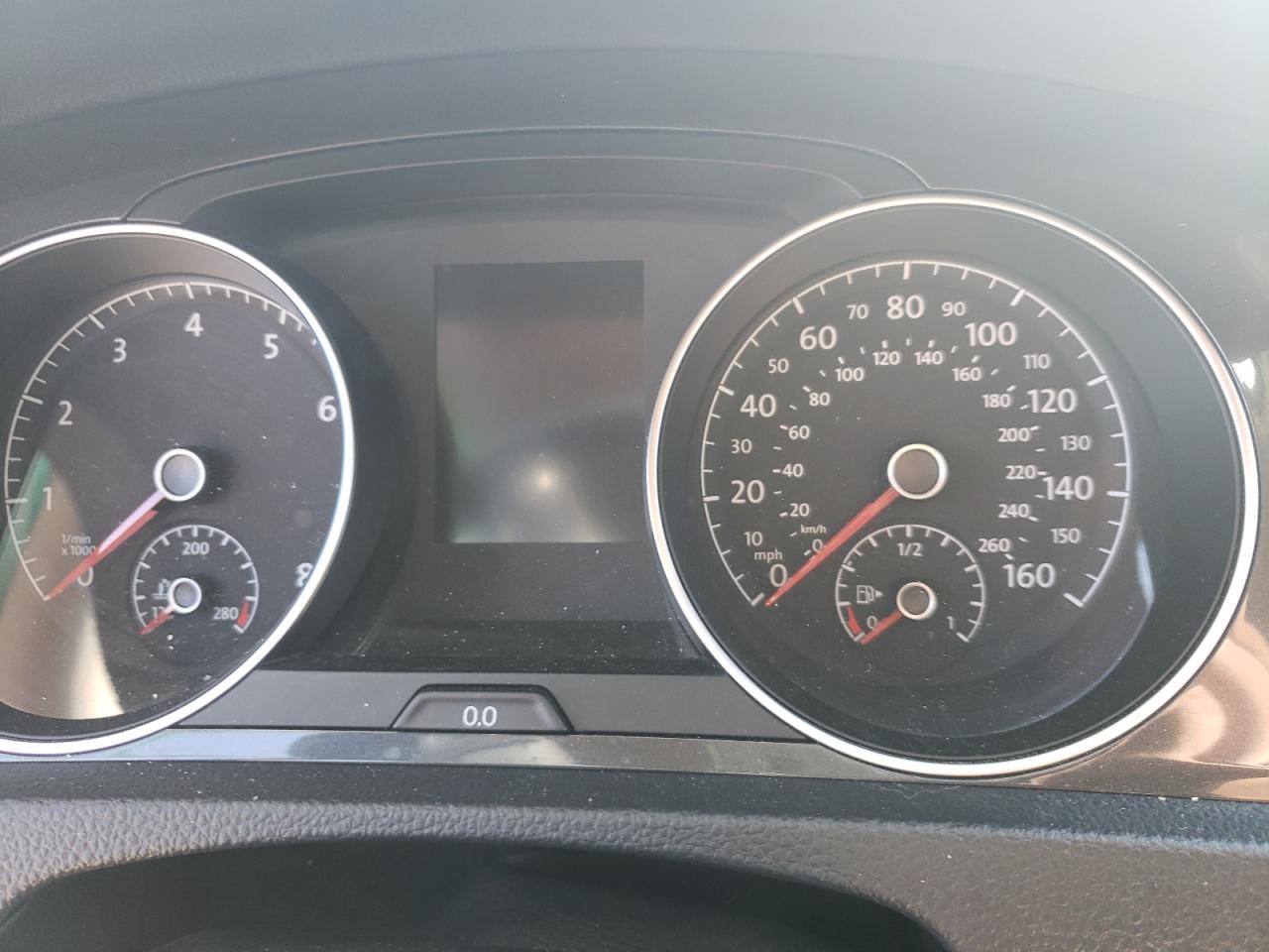 2018 Volkswagen Golf - Image 9