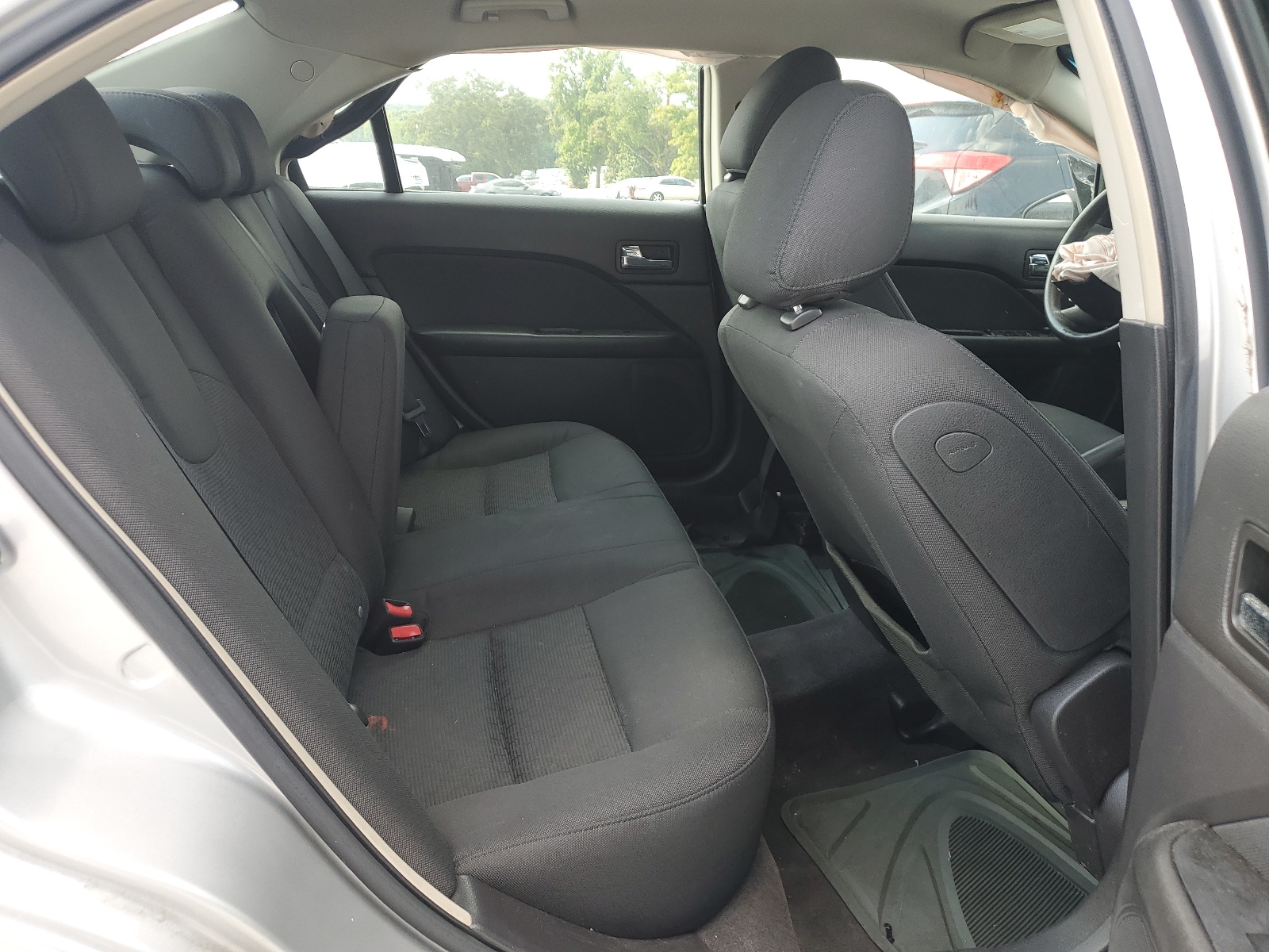 3FAHP0HA3AR246768 2010 Ford Fusion Se