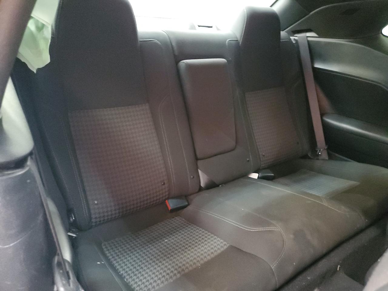 2019 Dodge Challenger - Image 10