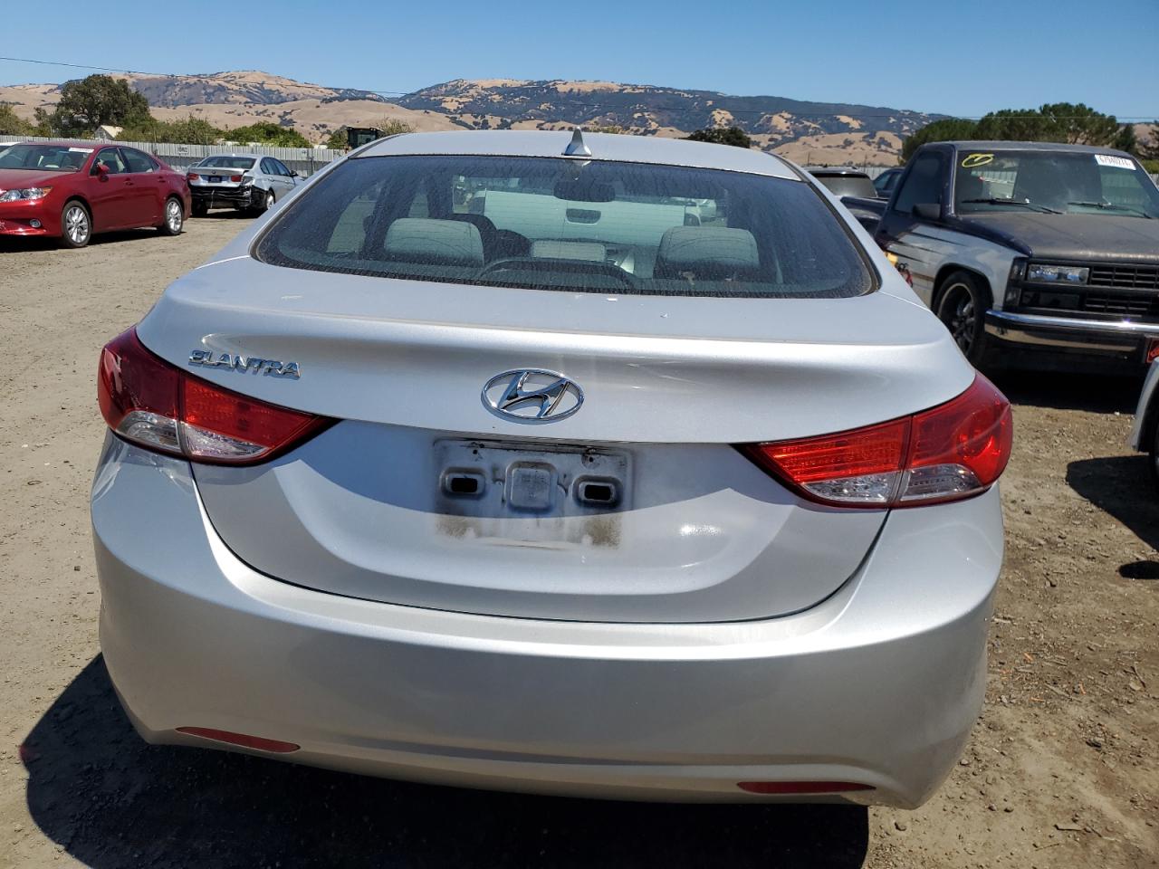 KMHDH4AE8DU631102 2013 Hyundai Elantra Gls