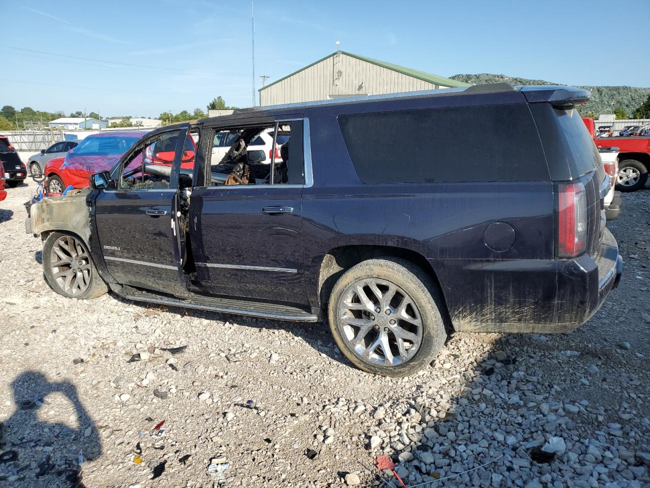 1GKS2HKJ0HR337481 2017 GMC Yukon Xl Denali