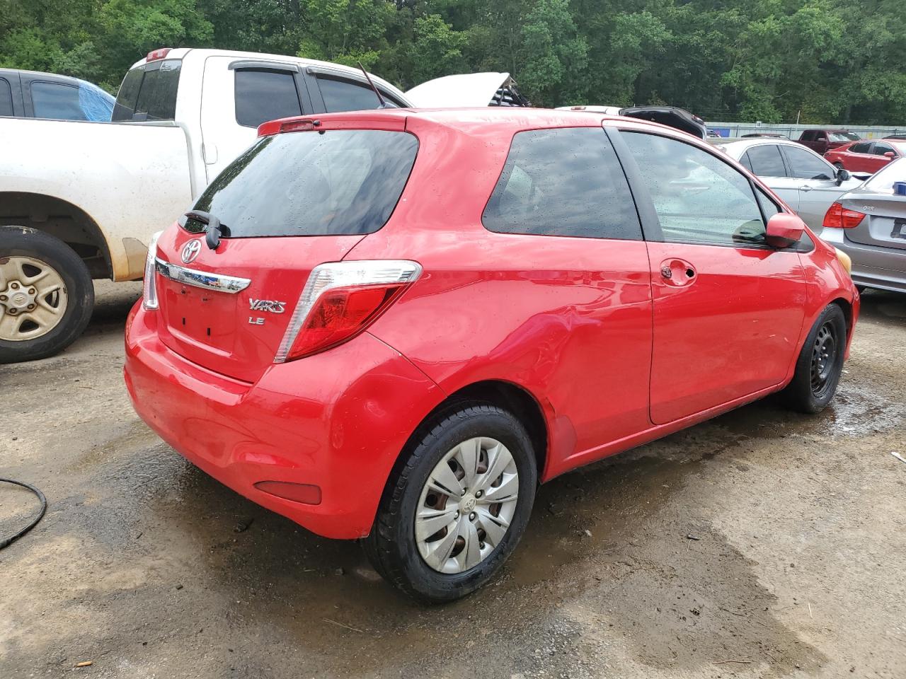 2012 Toyota Yaris - Image 3