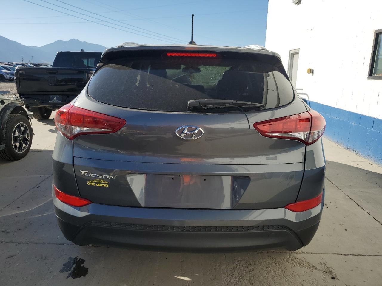 KM8J33A43GU052283 2016 Hyundai Tucson Limited