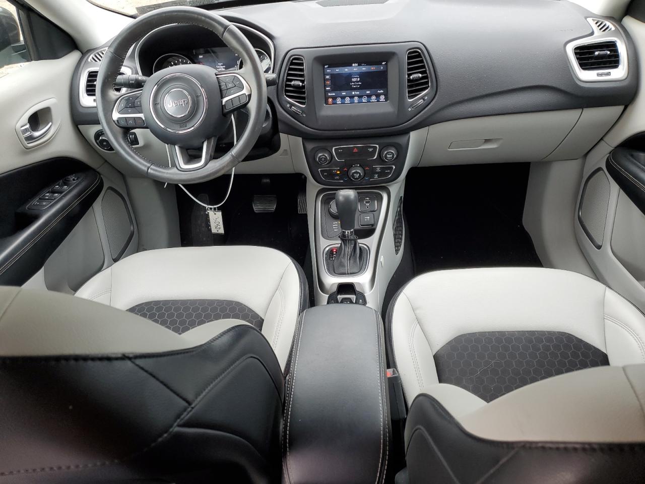 2018 Jeep Compass Latitude VIN: 3C4NJDBB6JT482809 Lot: 69047114