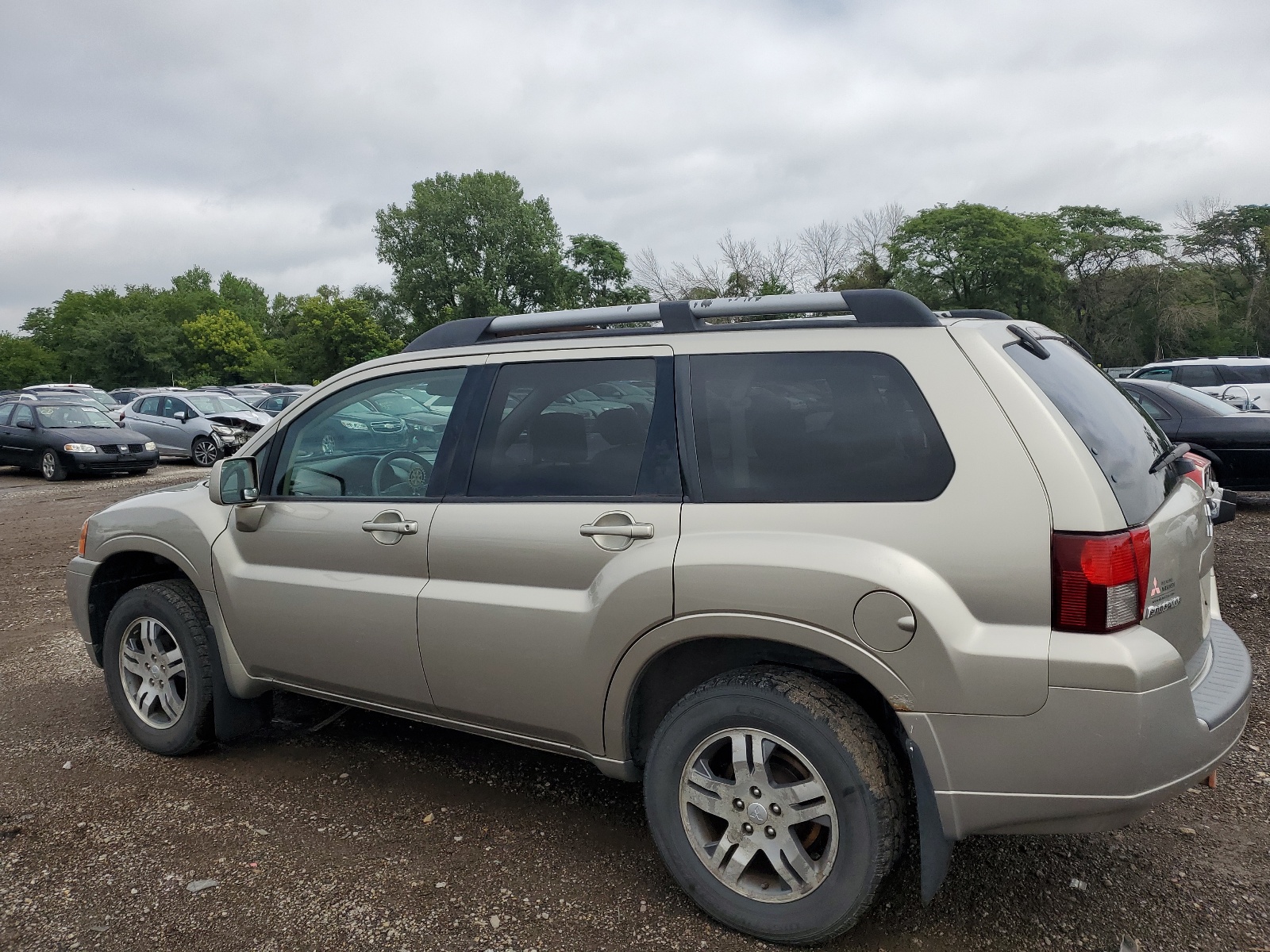 4A4MN31S17E056569 2007 Mitsubishi Endeavor Se