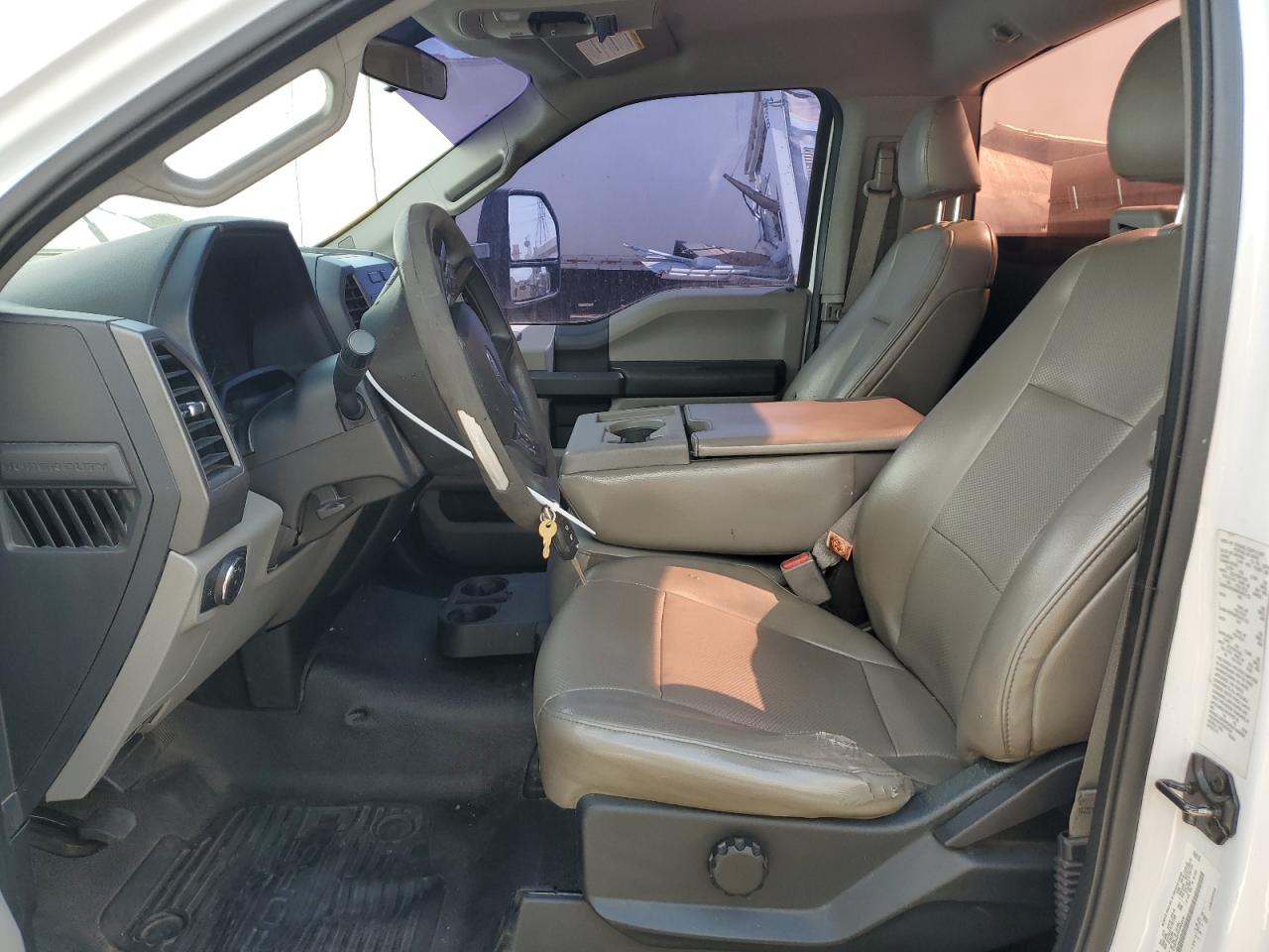 2017 Ford F450 Super Duty VIN: 1FDUF4GY7HDA02038 Lot: 67084124