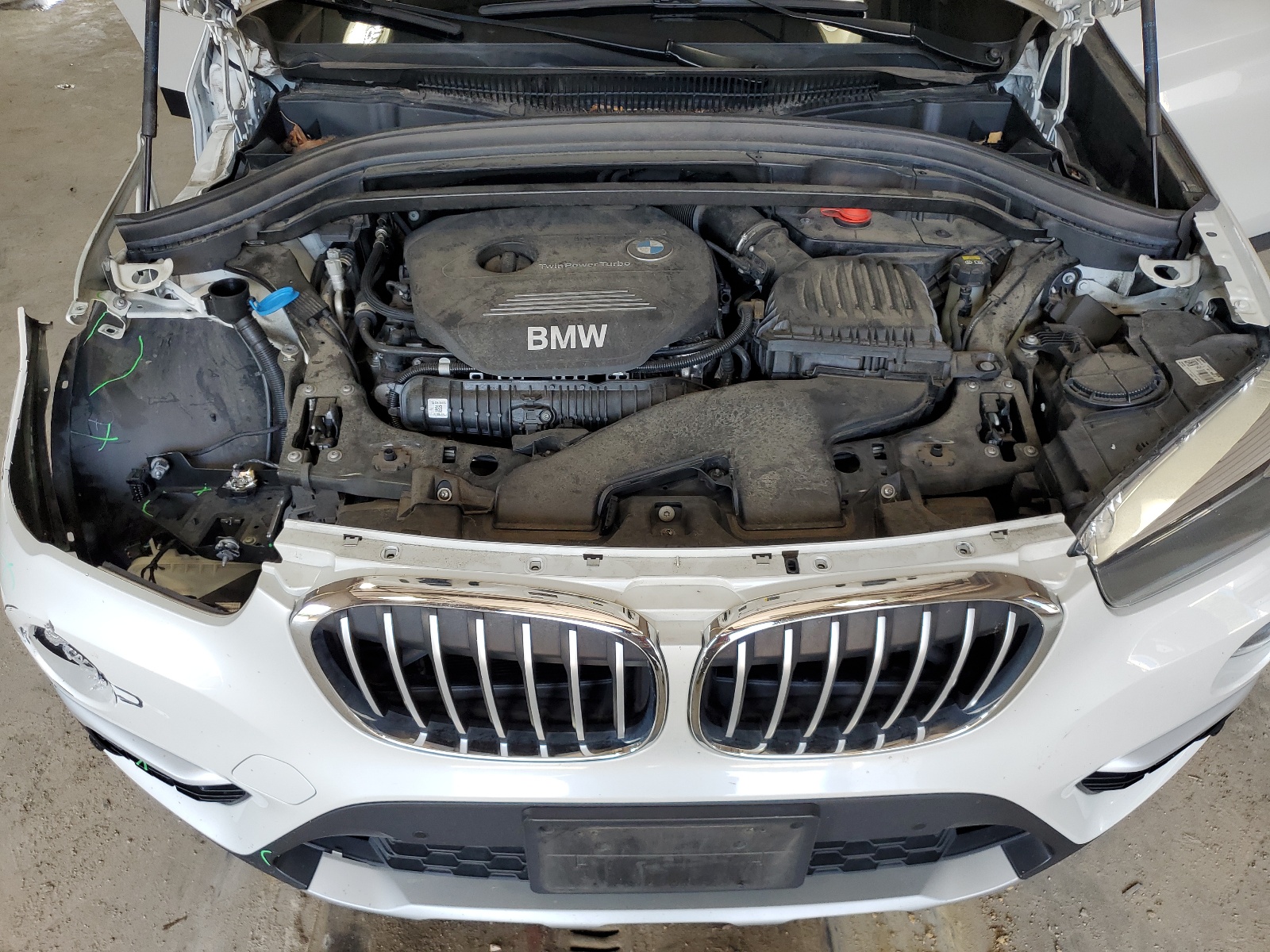 WBXHT3C35J5K25426 2018 BMW X1 xDrive28I