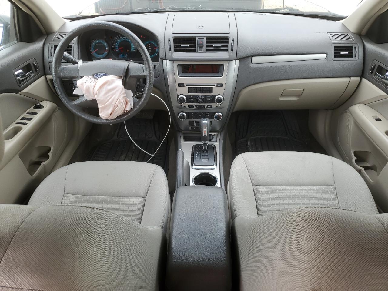 2010 Ford Fusion S VIN: 3FAHP0GA0AR263870 Lot: 69216024