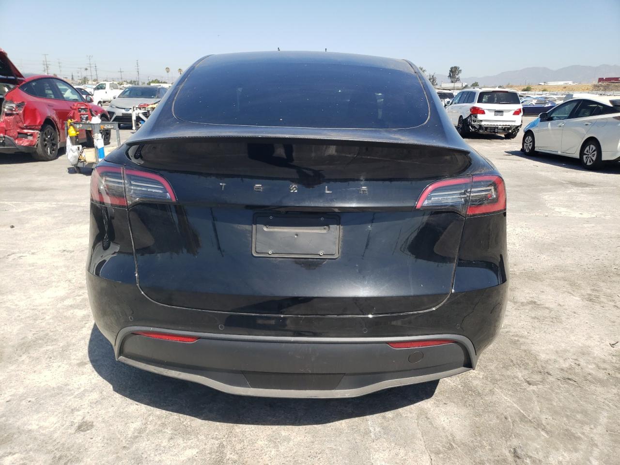 7SAYGDEF3NF407745 2022 Tesla Model Y