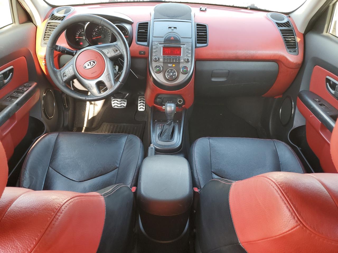 2011 Kia Soul + VIN: KNDJT2A23B7294141 Lot: 68821314