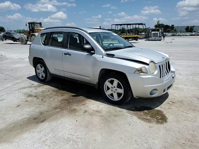 2007 Jeep Compass VIN: 1J8FT47W17D410756 Lot: 68018254
